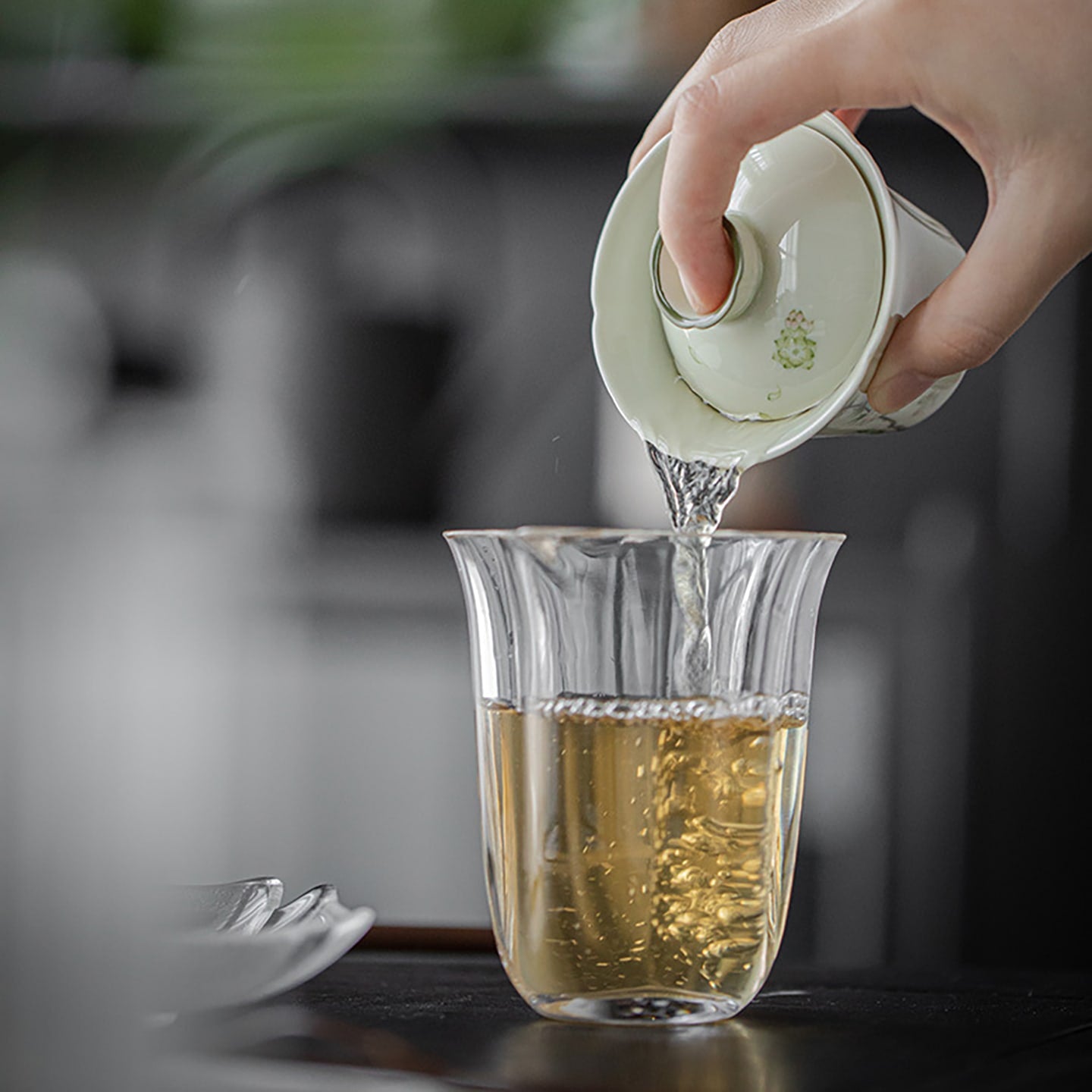 Amber Yellow Plum Rain Contemplation Gaiwan — view 4