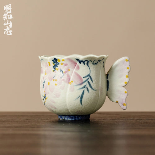 Blue-and-White Iron Red Spring Branch Butterfly Handle Tasting Cup — view 2