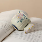 Blue-and-White Iron Red Spring Branch Butterfly Handle Tasting Cup — view 4