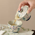 Blue-and-White Iron Red Spring Branch Lotus Flared-Rim Gaiwan — view 4