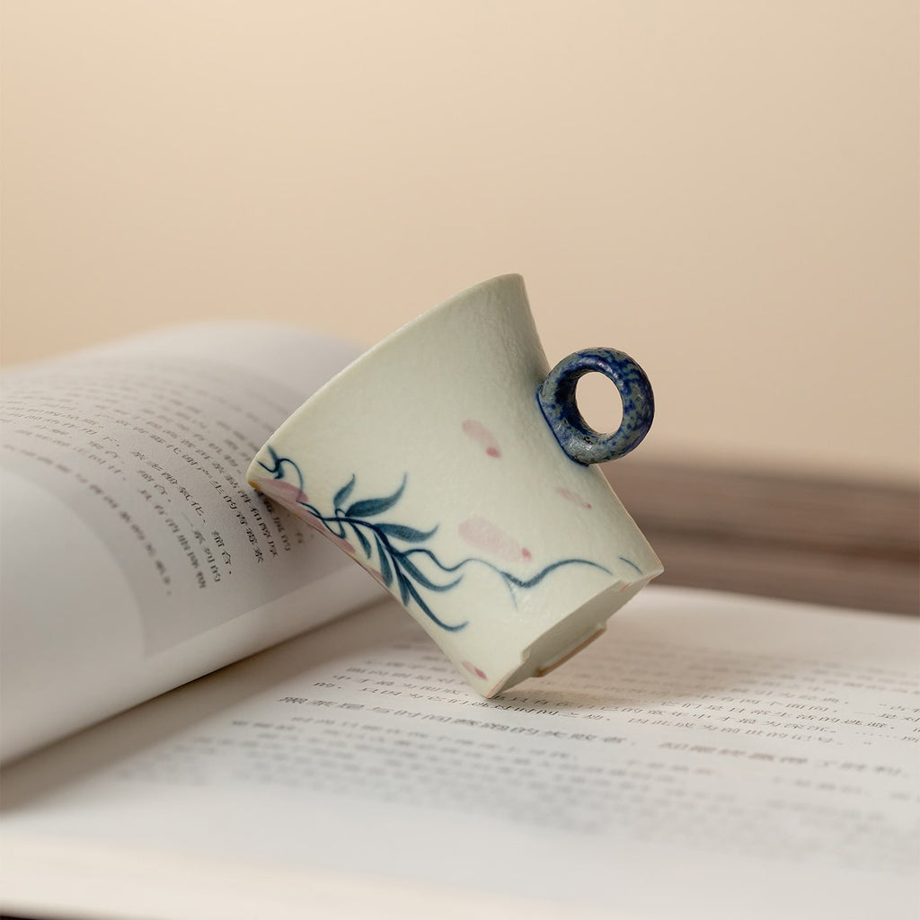 Blue-and-White Iron Red Spring Branch Round Handle Tasting Cup — view 5