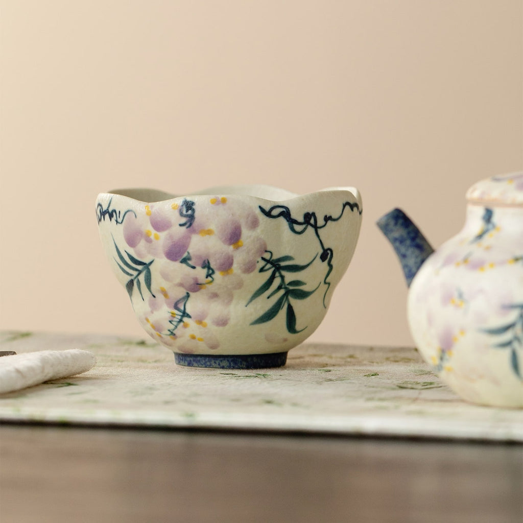 Blue-and-White Iron Red Spring Branch Withered Lotus Tasting Cup — view 4