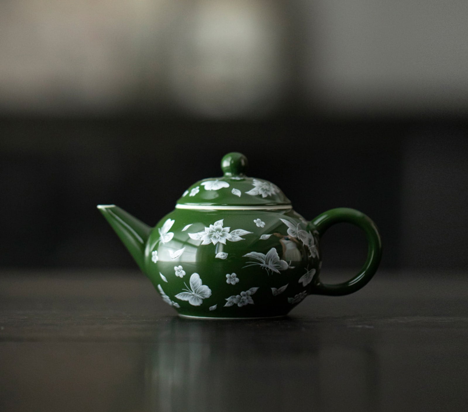 Butterfly Meadow Shuiping Teapot in Deep Green