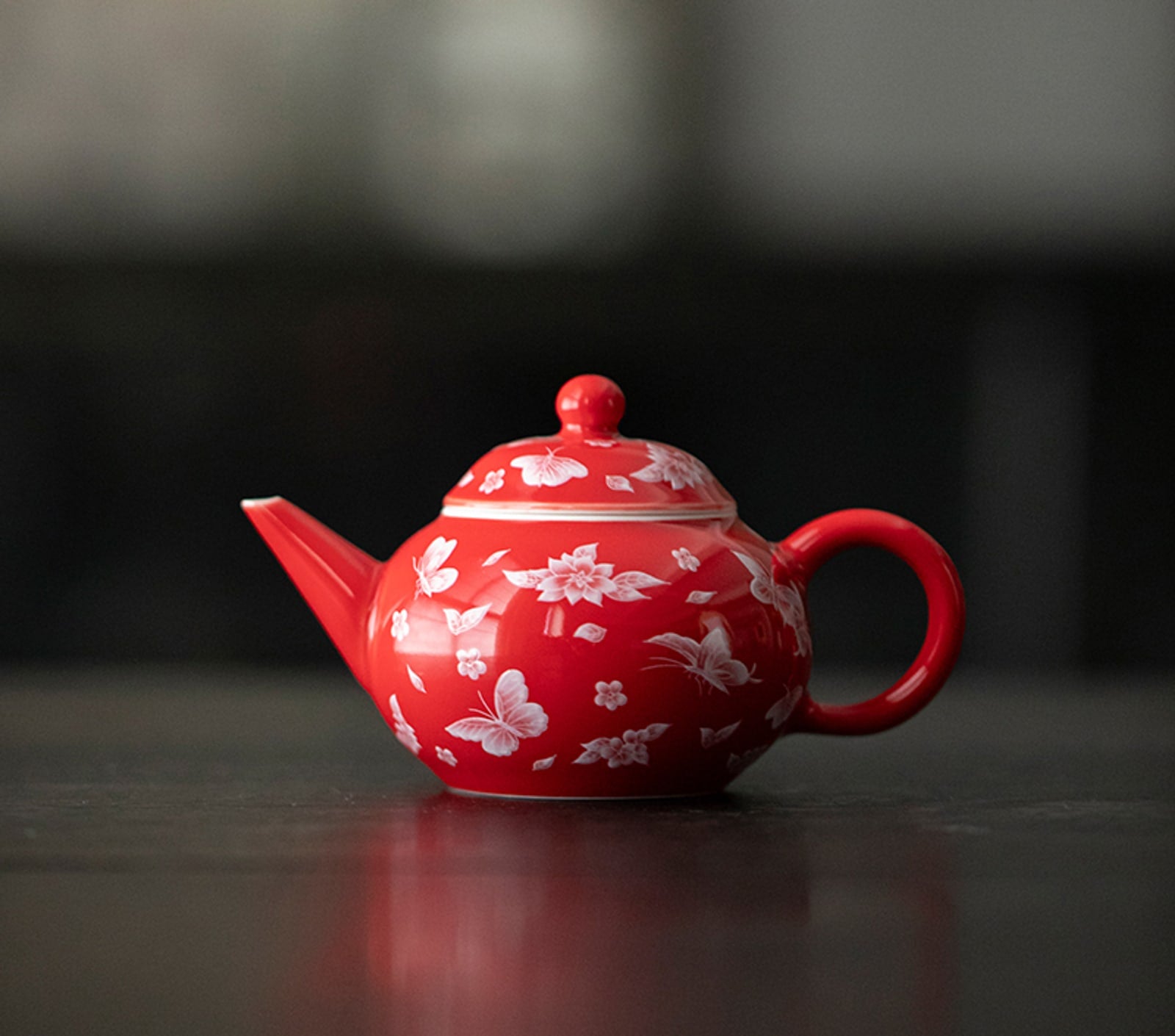Butterfly Meadow Shuiping Teapot in Flame Red