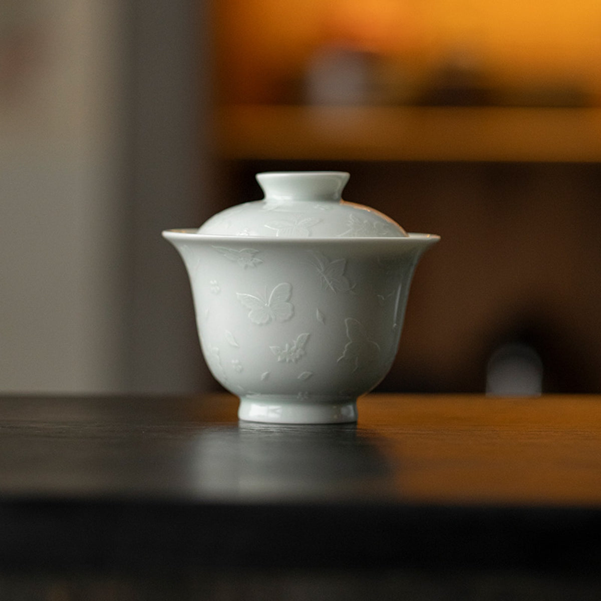 Butterfly Meadow Zhuyun Gaiwan in Mist Celadon