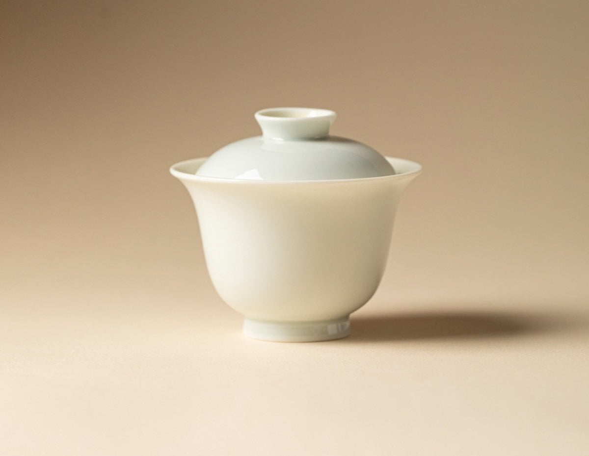 Chromatic Glaze Zhuyun Gaiwan in Mist Celadon