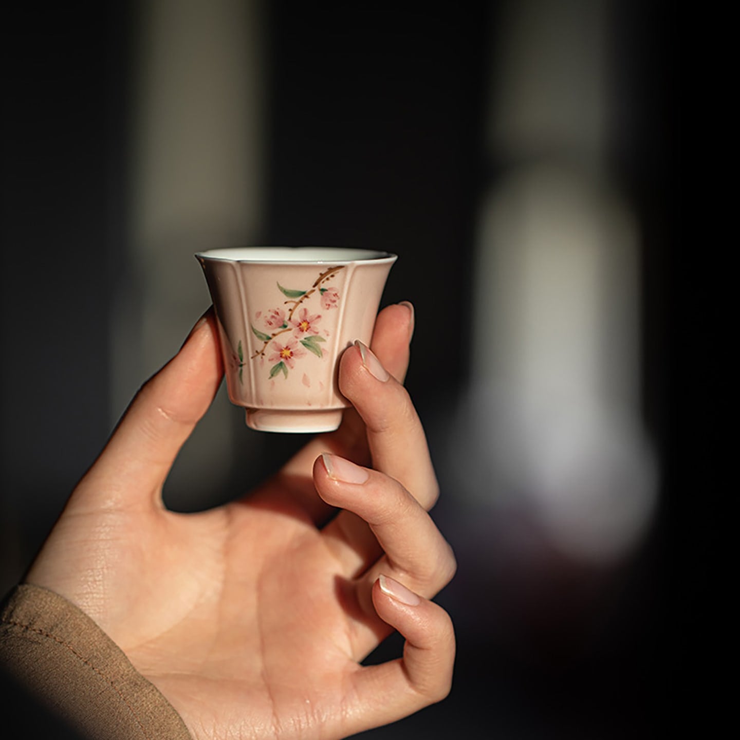 Cinder Rose Falling Peach Ode Contemplation Tasting Cup — view 5