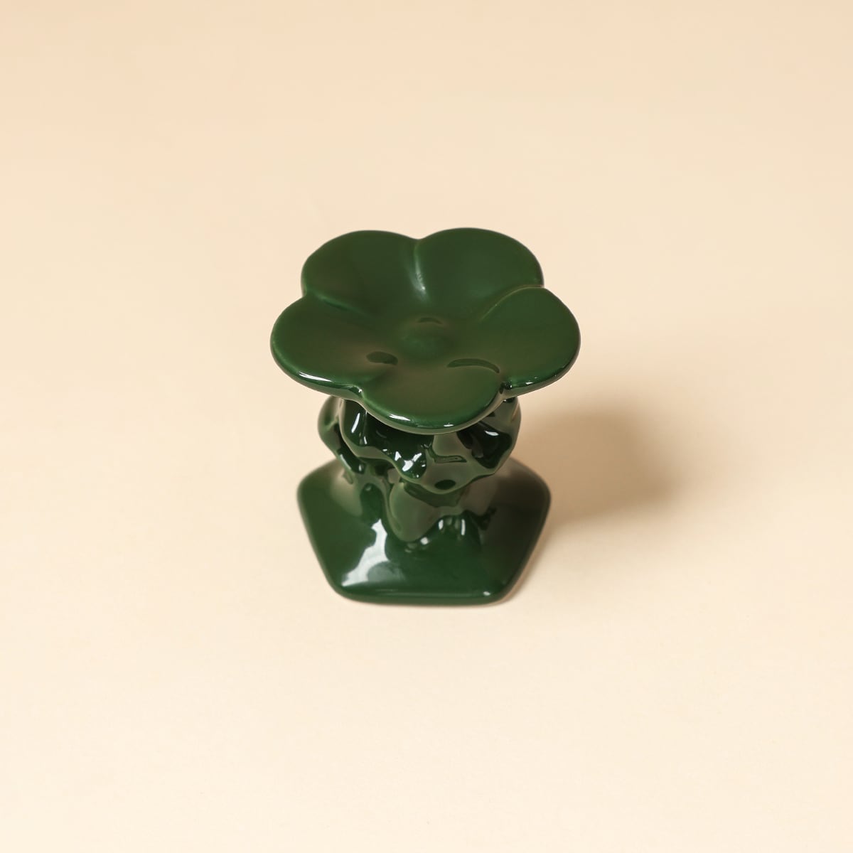 Deep Green Flower-on-Stone Lid Rest — view 5