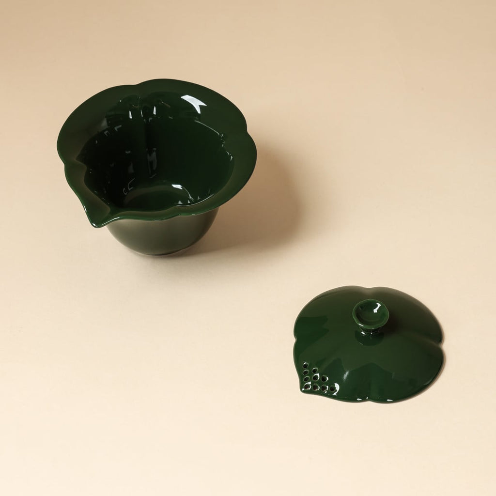 Deep Green Four-Leaf Clover Handheld Teapot — view 2