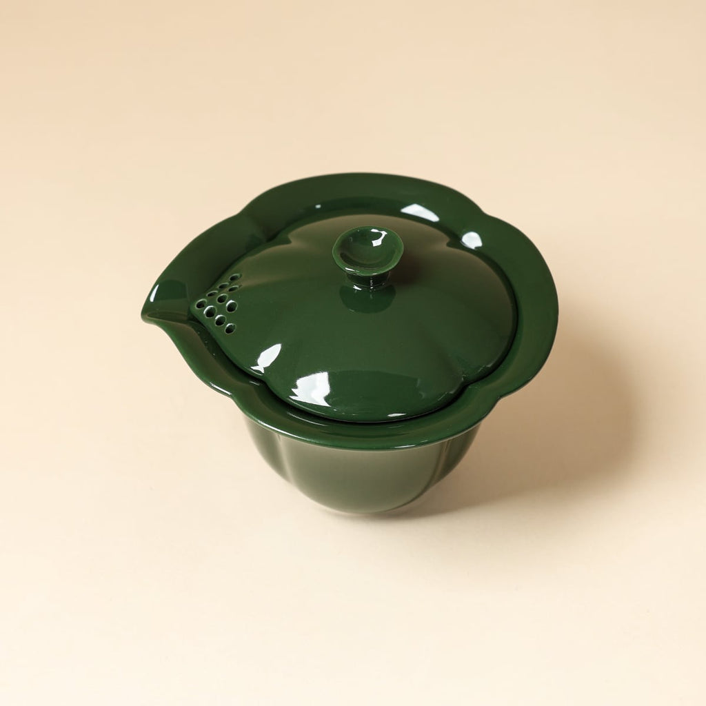 Deep Green Four-Leaf Clover Handheld Teapot — view 4