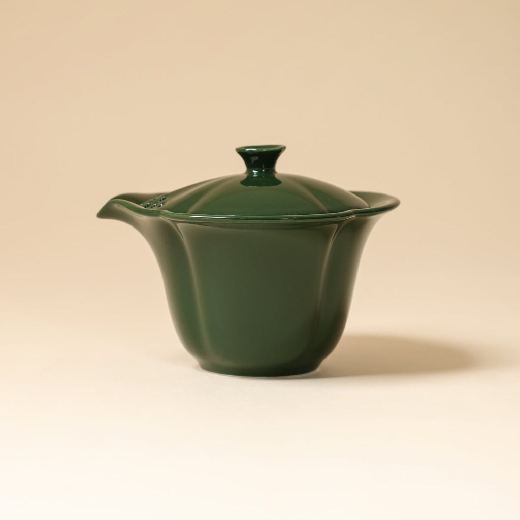 Deep Green Four-Leaf Clover Handheld Teapot — view 5