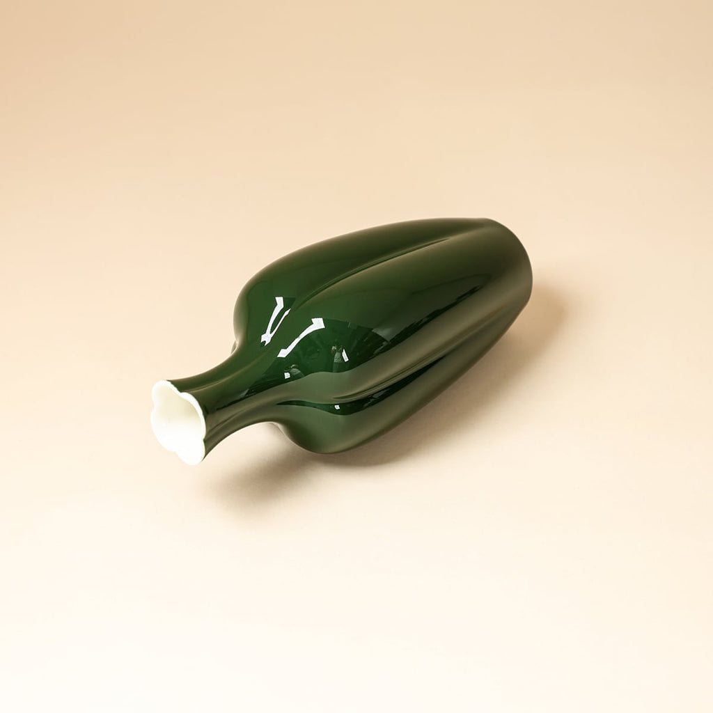 Deep Green Four-Leaf Clover Vase — view 4