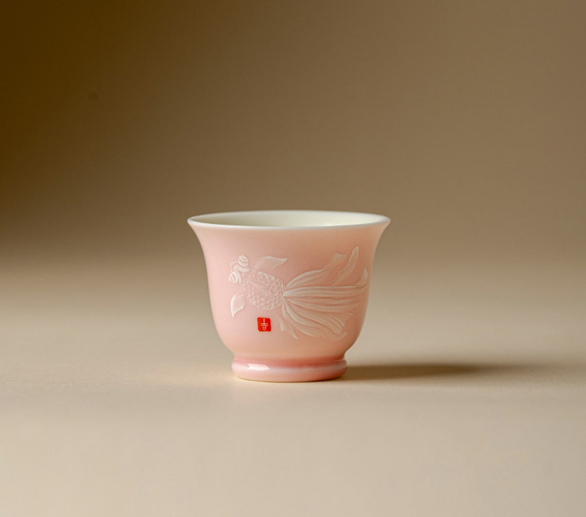 Fish in Water Moyu Cup in Sakura Pink
