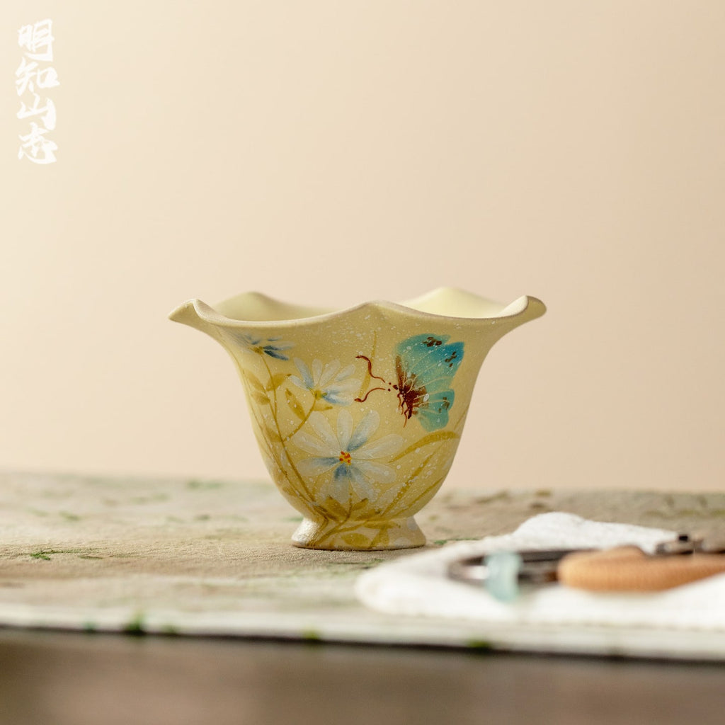 Gardenia Yellow Hand-Painted Daisy Flowing Cloud Petal-Rim Tasting Cup — view 2