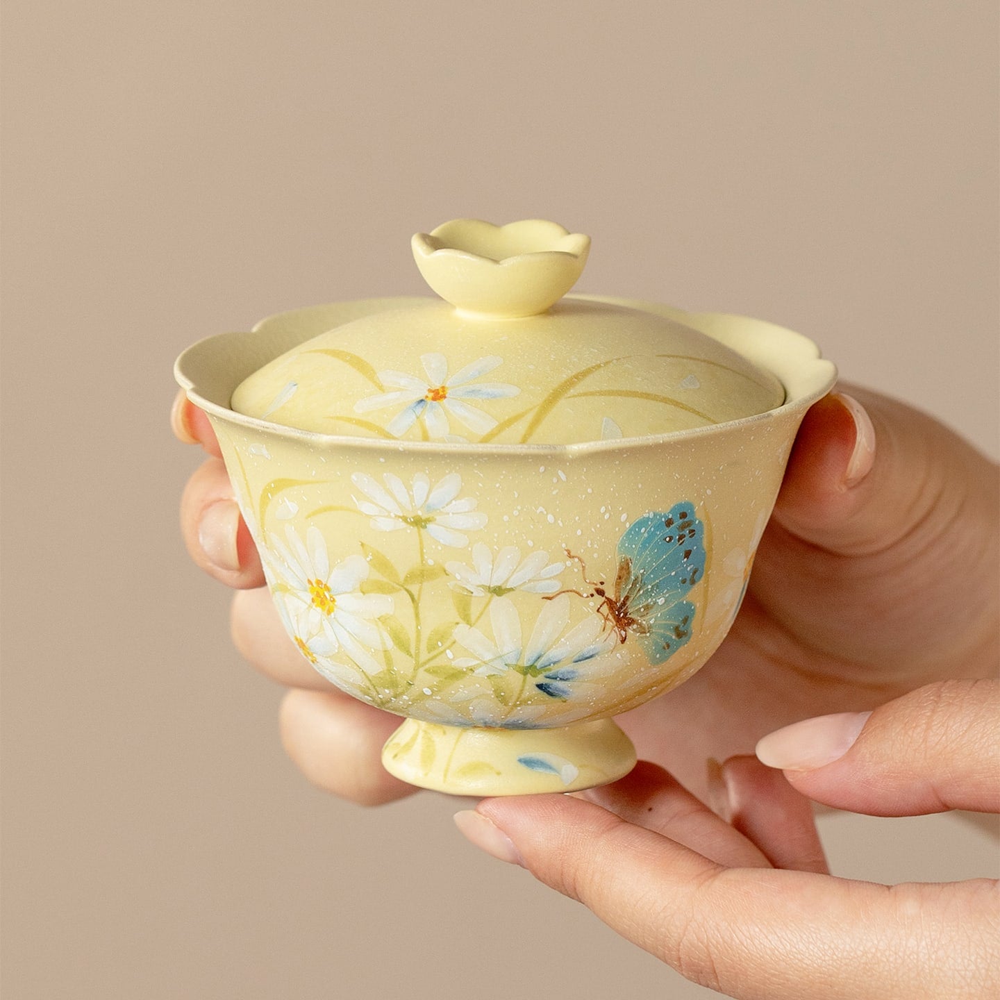 Gardenia Yellow Hand-Painted Daisy High-Footed Petal-Rim Gaiwan