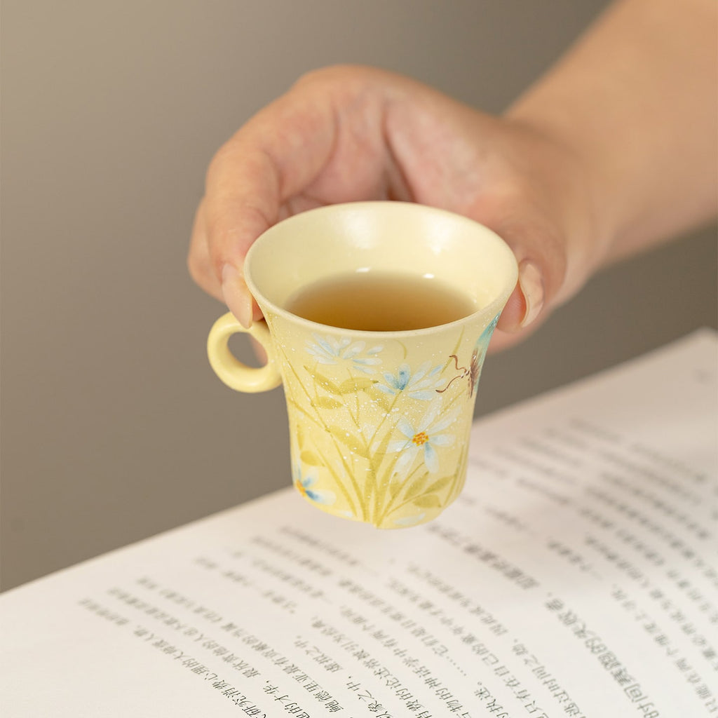 Gardenia Yellow Hand-Painted Daisy Round Handle Tasting Cup — view 3