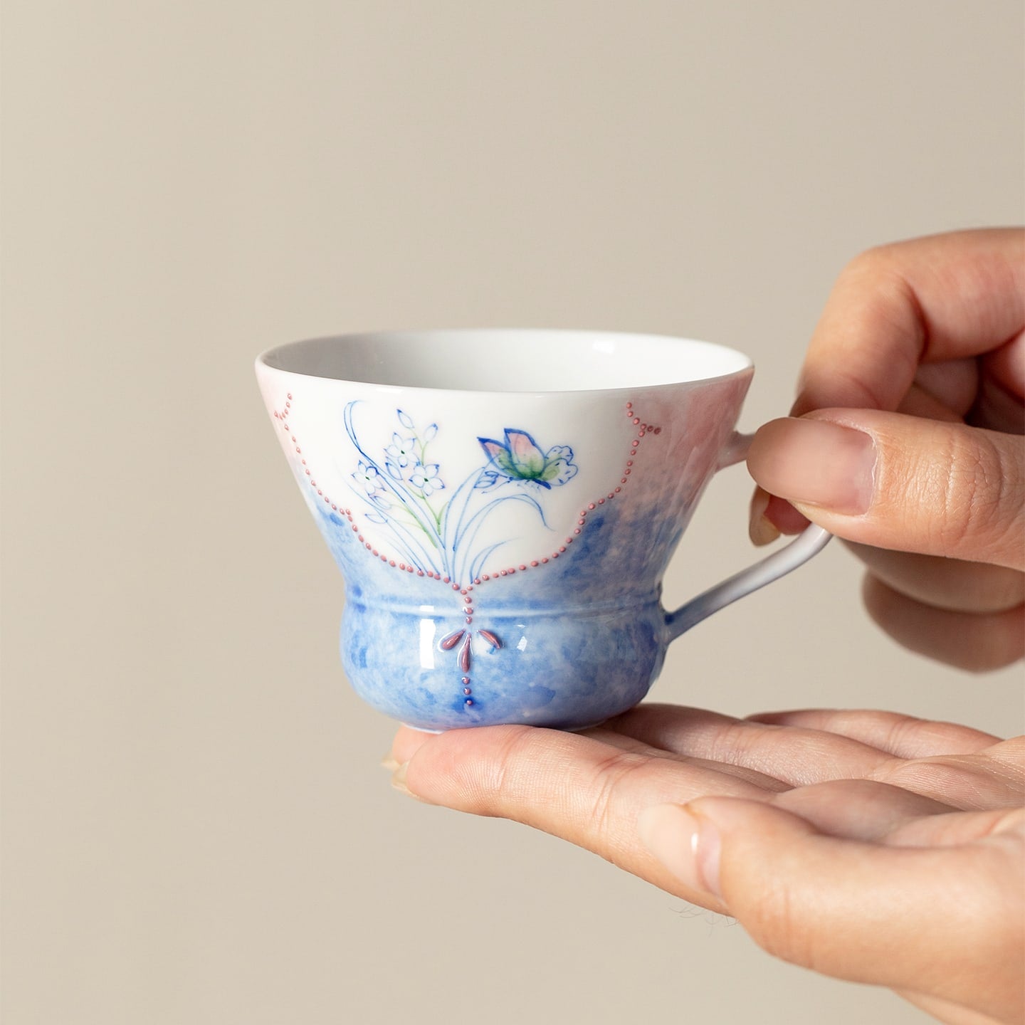 Hand-Painted Butterfly Garden Clear-Sky Ear-Handle Tasting Cup — view 3
