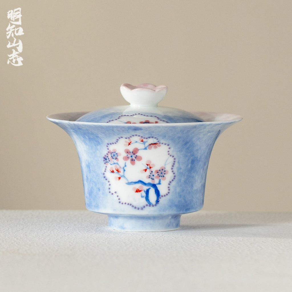 Hand-Painted Snow Plum Horseshoe Gaiwan — view 2
