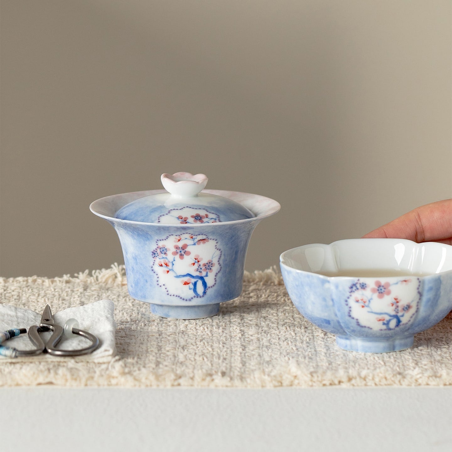 Hand-Painted Snow Plum Horseshoe Gaiwan