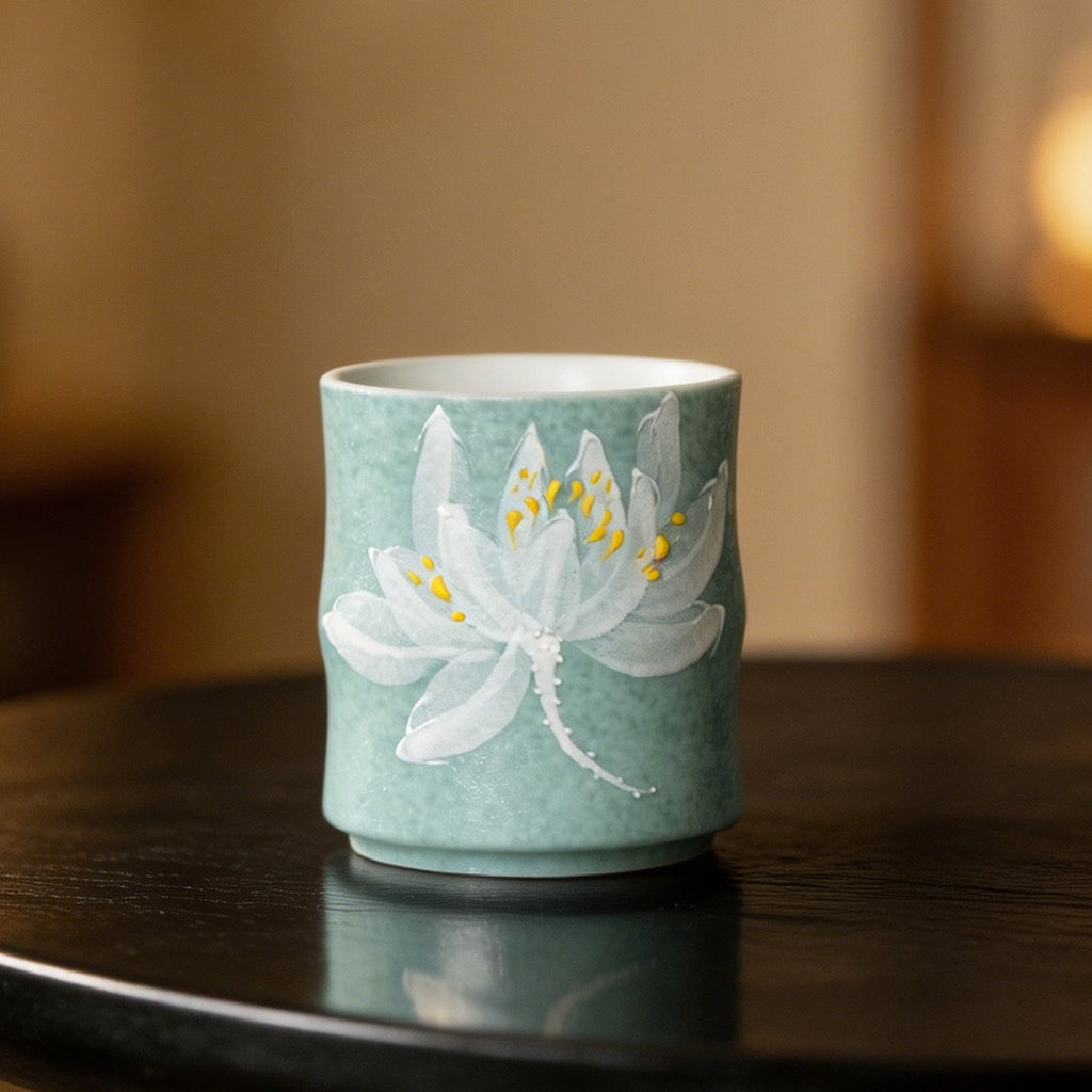 Lake Blue Moonlit White Lotus Bamboo-Knot Tasting Cup — view 5