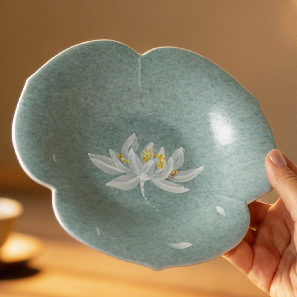 Lake Blue Moonlit White Lotus Clover Pot Rest — view 5