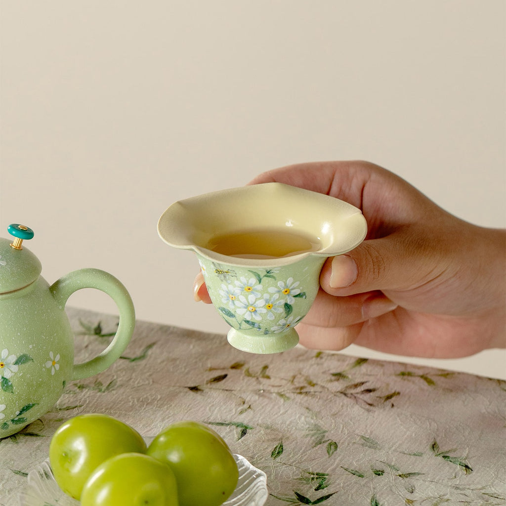 Meadow Green Hand-Painted Daisy Flowing Cloud Petal-Rim Tasting Cup — view 4