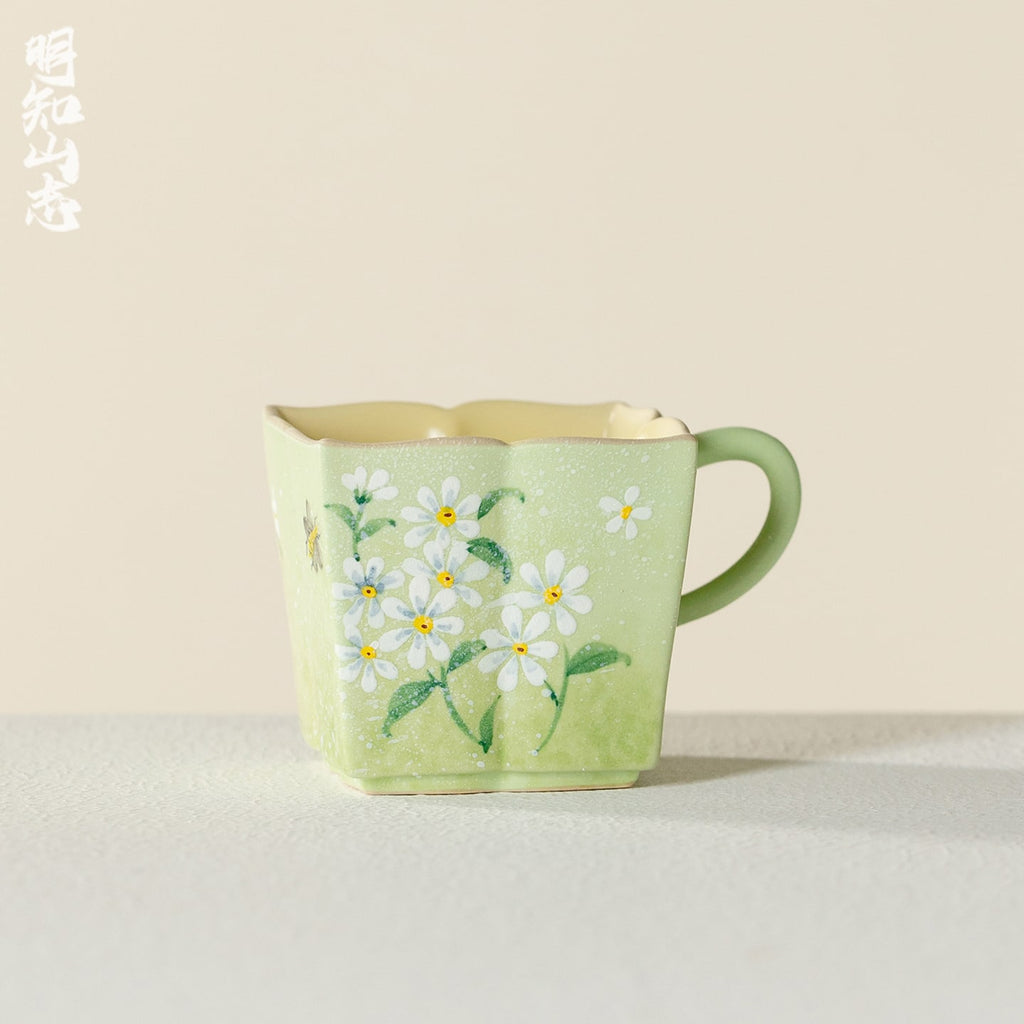 Meadow Green Hand-Painted Daisy Quiet-Frost Handle Tasting Cup — view 2