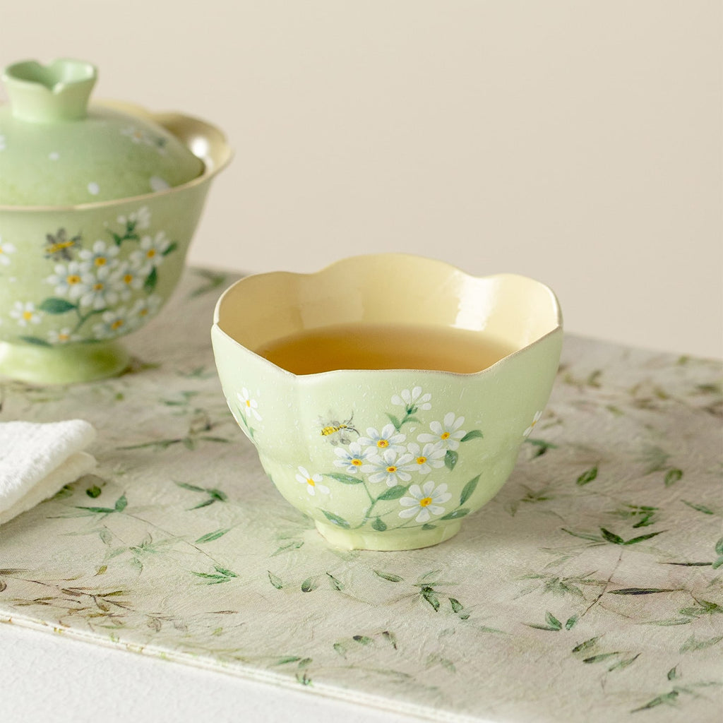 Meadow Green Hand-Painted Daisy Withered Lotus Tasting Cup — view 5