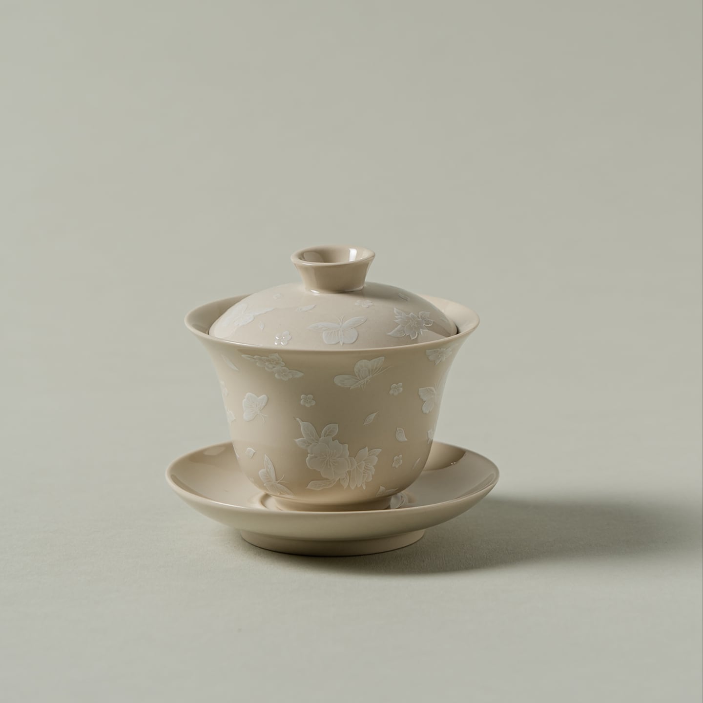 Pale Ash Butterfly Meadow Bell Gaiwan — view 3