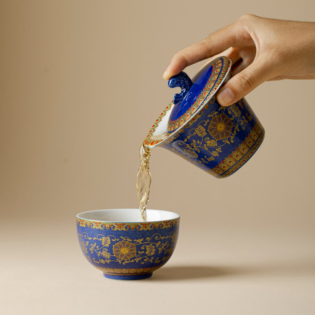Qingding Gold Floral Gaiwan detail view