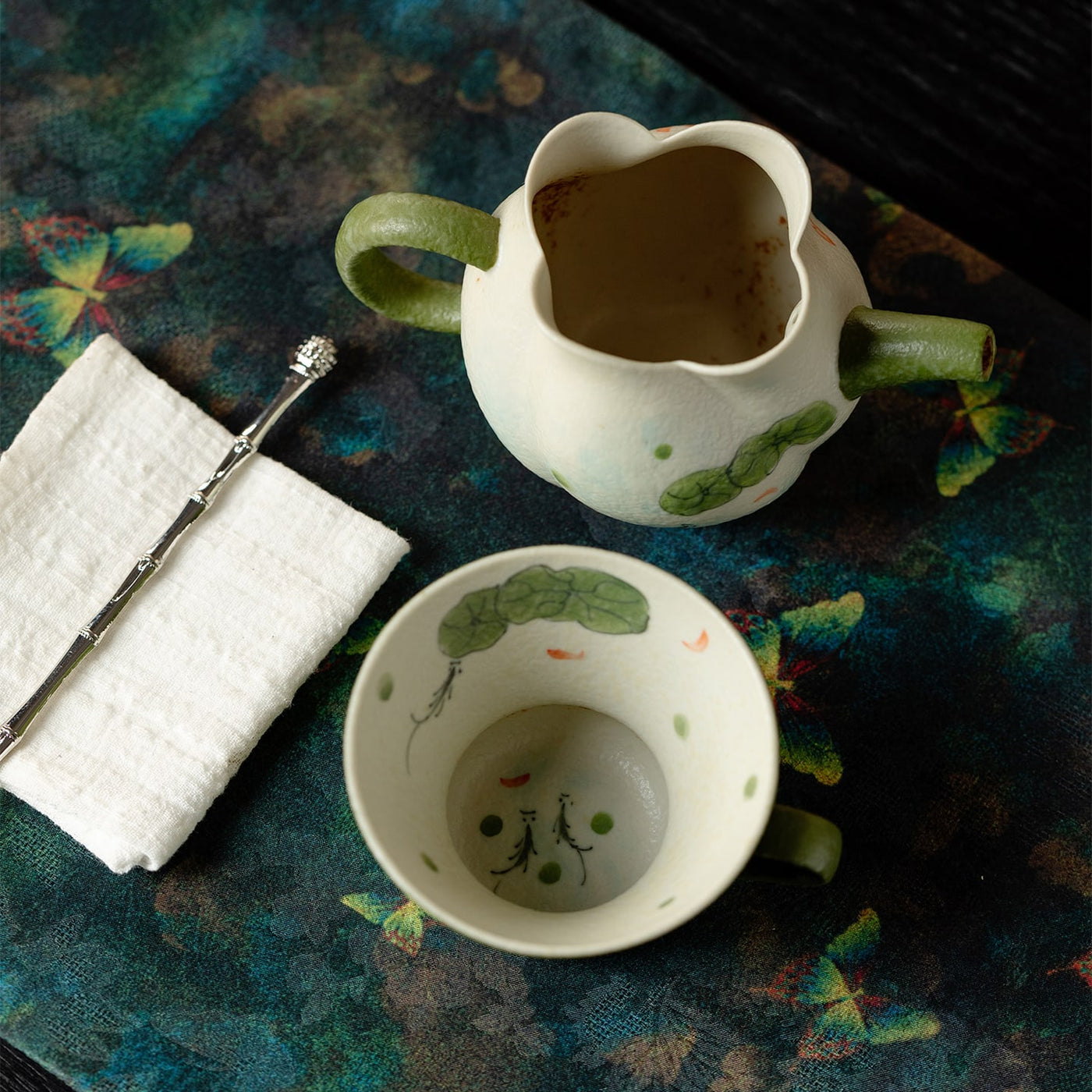 Tangerine Green Hand-Painted Lotus & Fish Clear-Sky Ear-Handle Tasting Cup