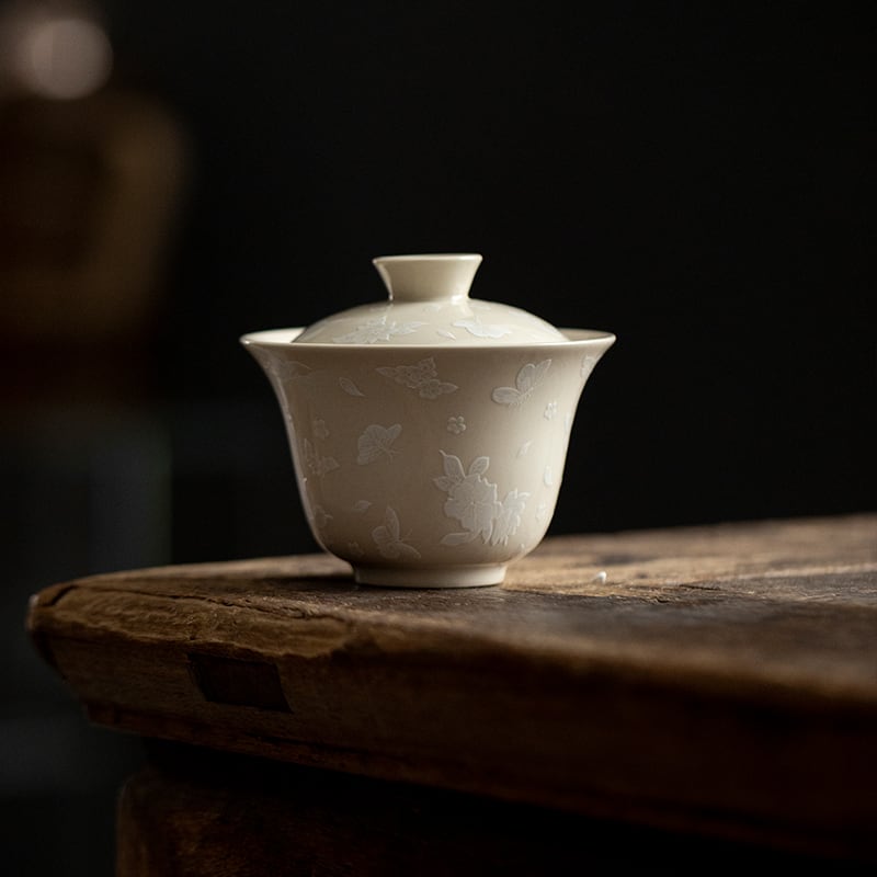 Wood Ash Butterfly Meadow Large Horseshoe Gaiwan